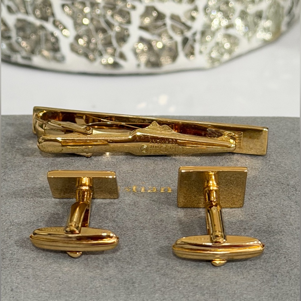 Like New Dior Gold Cufflinks and Tie Bar Set pre owned - Picture 3 of 4